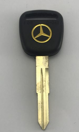 MERCEDES C-048