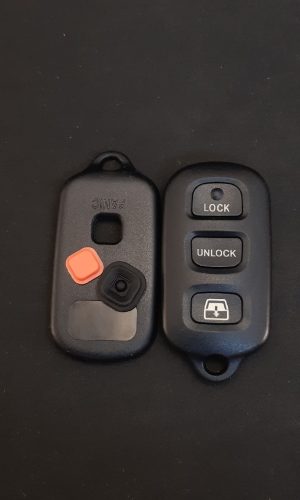 Корпус на 4 кнопки пульта Toyota