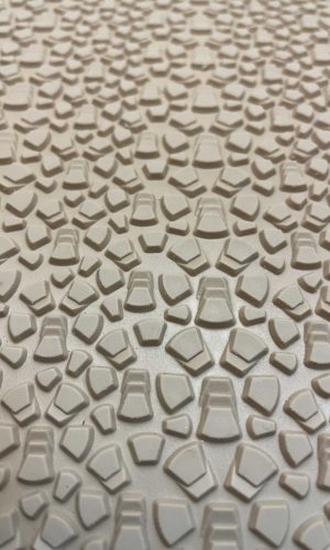 Резина Набоечная BISSEL 9.5 x 57 x 6mm бежевый (1/6 листа)