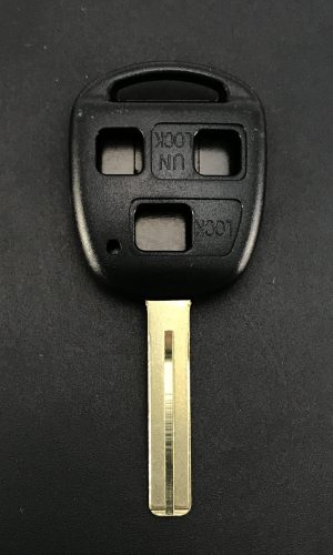 Ключ под чип 3 кнопки Toyota Lexus toy-40