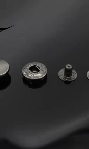 Кнопка монетка L-15 цв темный никель нерж медицинская сталь 15мм +3 части 12,5мм(упаковка :10 шт)