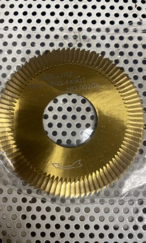 Боковая фреза №0023 HSS (70*1.3*25.4*90T) для станка Wenxing 100