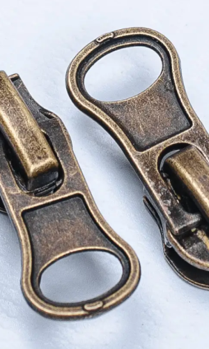 Бегунок N5 на спиральную молнию с фиксатором цвет Антик