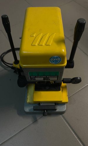 Вертикальный станок для изготовления ключей 338А Состояние Б.У. 7/10